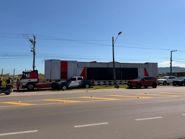 Trio elétrico chega a Laguna para reforçar o Carnaval 2026