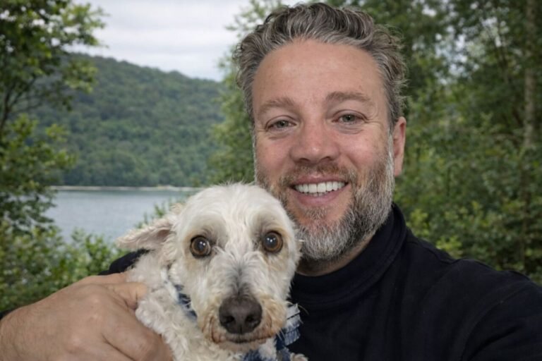 Entrevista – Vini Amor Animal, vereador de São José e Fundador do Instituto Amor Animal 