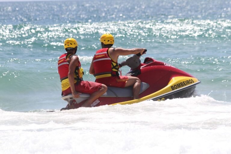 Estação Verão 2025/2026 fecha com 3.027 salvamentos e média de 43 por dia no litoral de SC