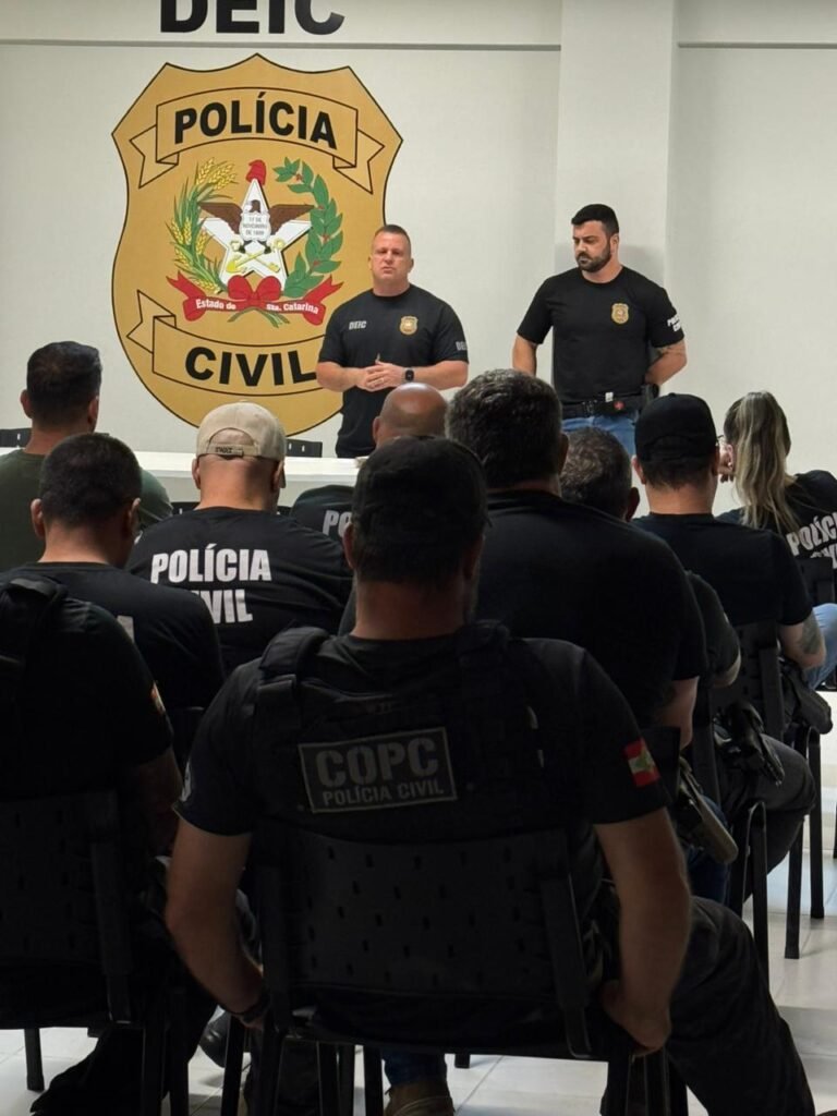 Operação Tolerância Zero cumpre mandados na Grande Florianópolis