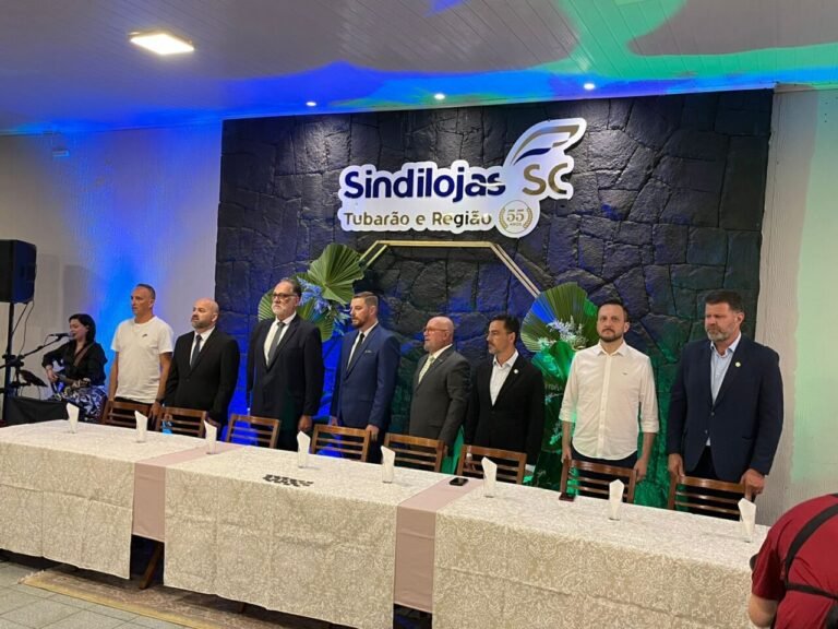 Sindilojas empossa nova diretoria