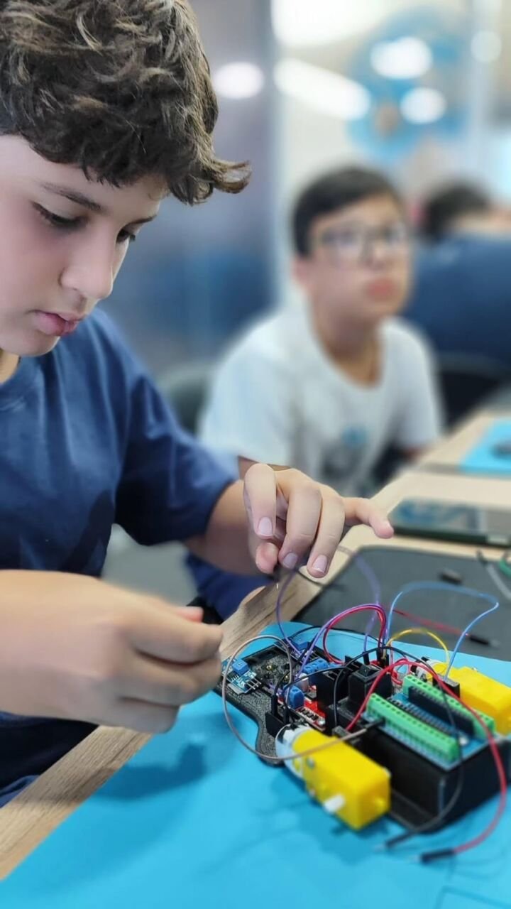 9e035b65-e739-4074-933c-f8ce7ab67337