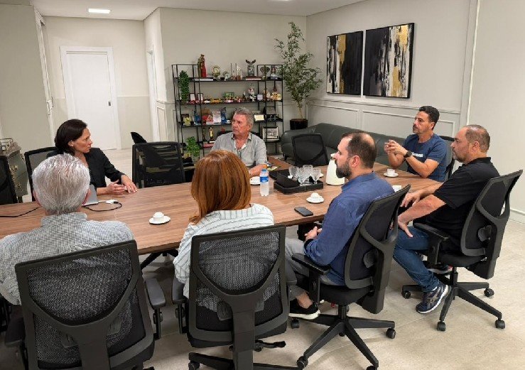 Tubarão discute soluções para prevenção de cheias com especialista internacional