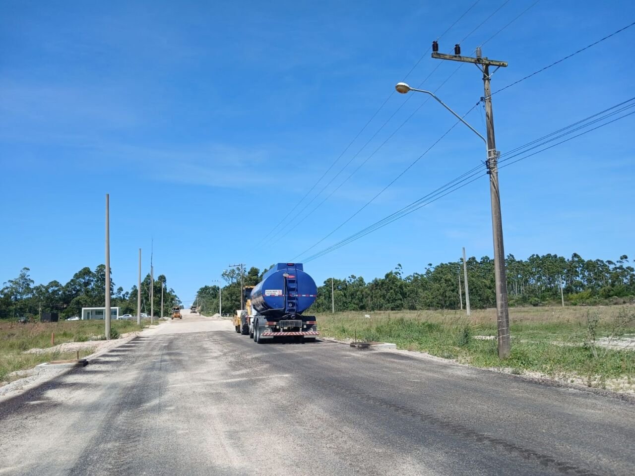 asfaltamento acesso Praia do Sol