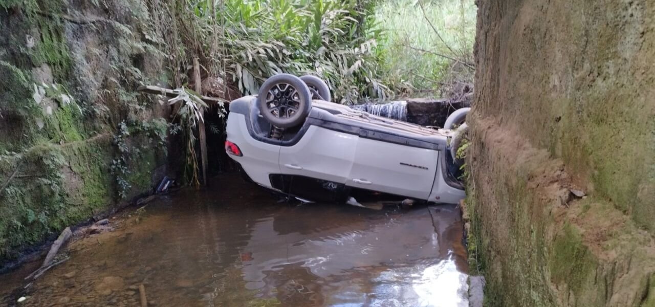 Acidente em Grão-Pará mobiliza bombeiros