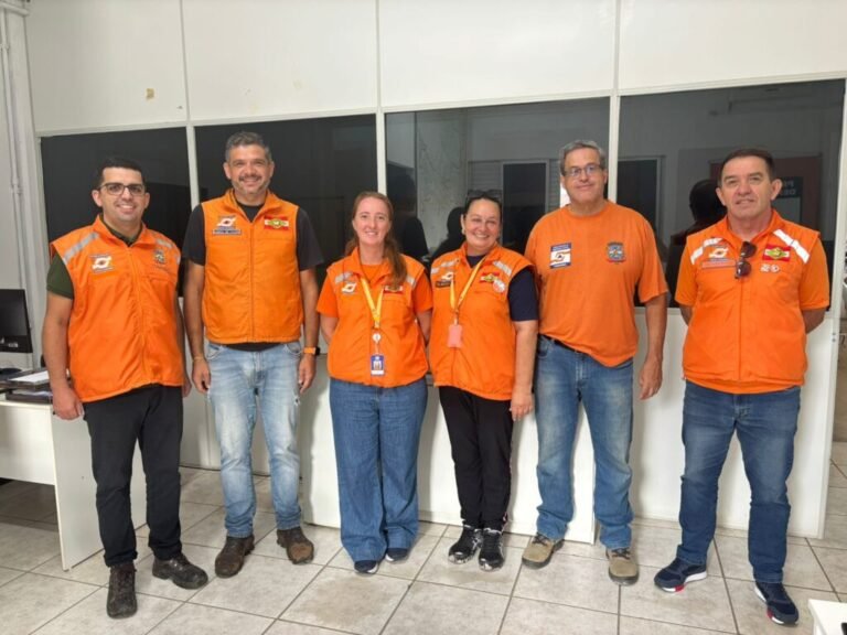 Defesa Civil de Tubarão conhece aplicativo PROX para gestão de riscos
