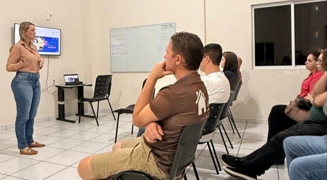 Gravatal capacita MEIs para vender produtos e serviços à Prefeitura