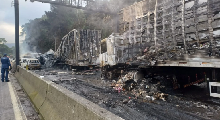 Um ano após acidente grave no Morro dos Cavalos, trecho permanece sem solução