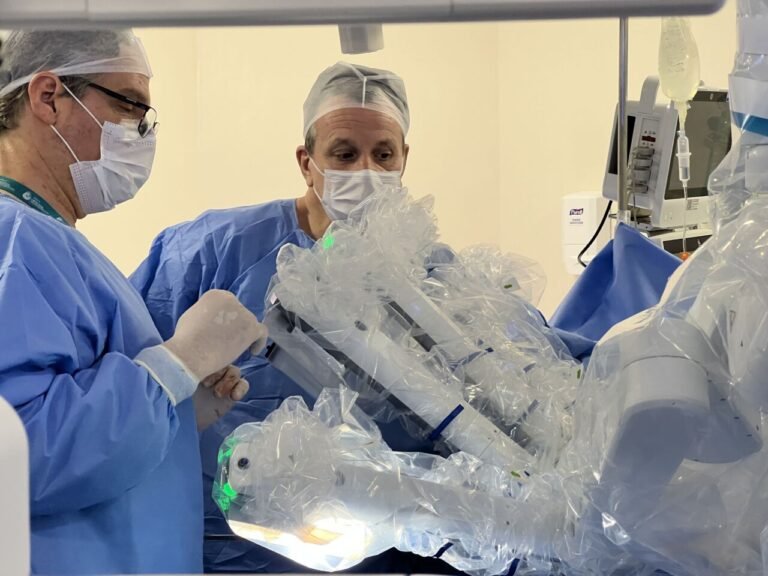 robô cirúrgico tubarão