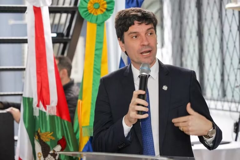 MPSC aciona ex-delegado-geral por caso do cão Orelha em SC