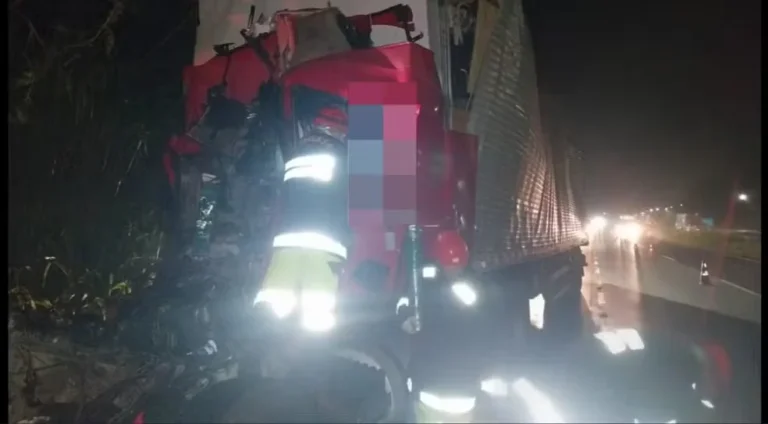 Caminhoneiro envolvido em acidente com três mortes em SC morre em nova colisão