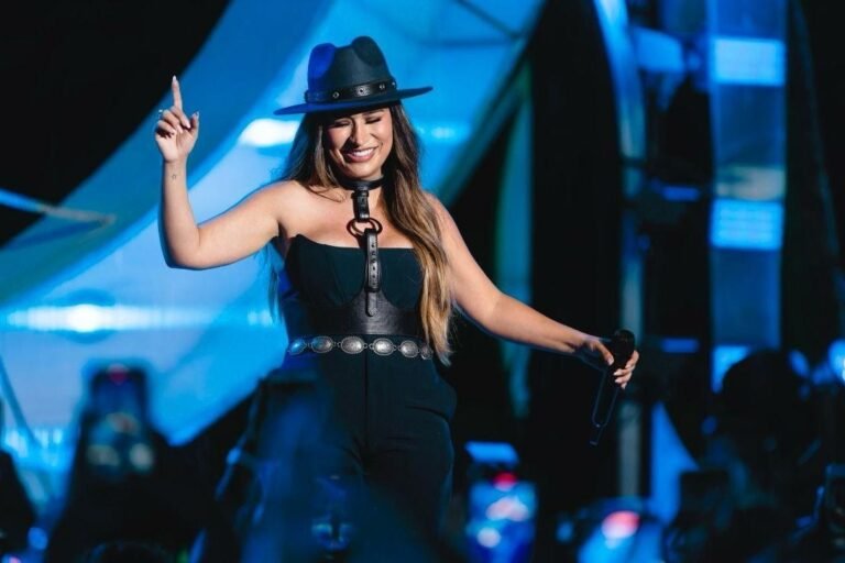 Faltam 5 dias: Simone Mendes se apresenta pela primeira vez na cidade no dia 19 de abril