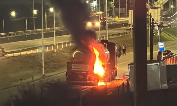 incêndio mobiliza bombeiros