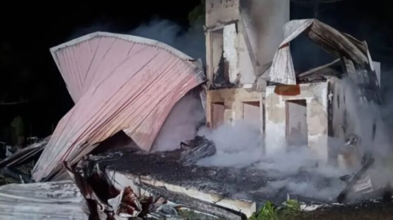 Incêndio destrói chalé com turistas em Urubici; bebê é levado ao hospital