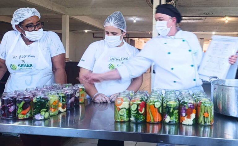 Gravatal abre inscrições para curso gratuito de conservas, doces e temperos