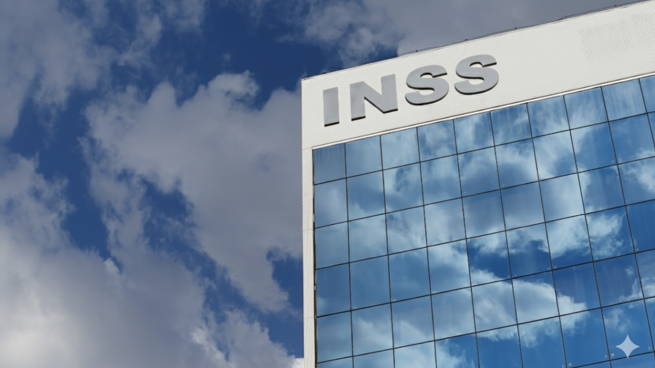 fachada-inss-nublado
