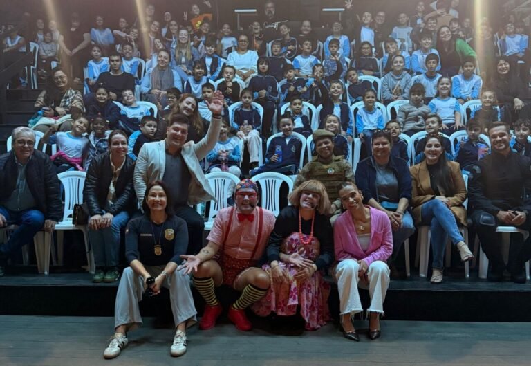 Imbituba promove teatro educativo sobre combate ao abuso infantil