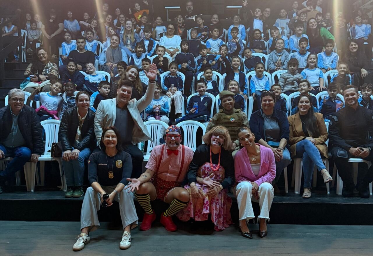 Imbituba promove teatro sobre combate ao abuso infantil a