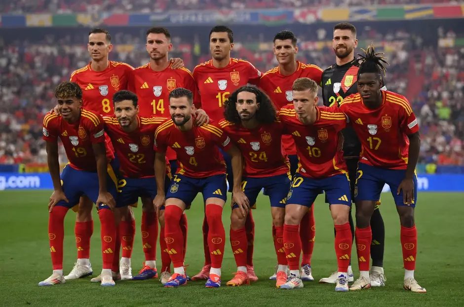 2124838482-selecao-da-espanha