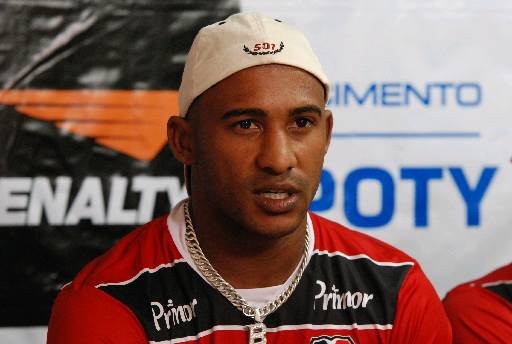 Suspeito de matar ex-jogador Brasão é preso em operação conjunta em Tubarão