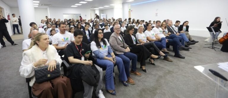 Tubarão lança programa para ensinar cidadania e ética nas escolas municipais