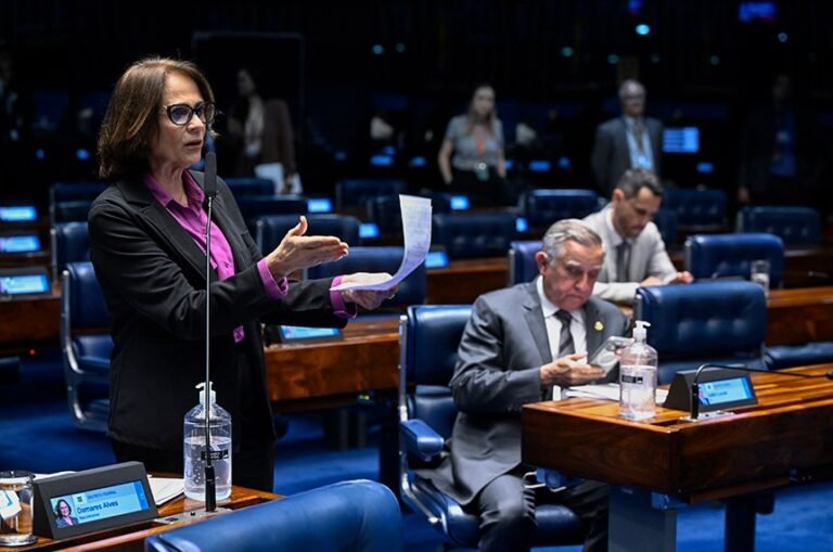 Senado aprova projeto que derruba resolução sobre aborto legal em menores