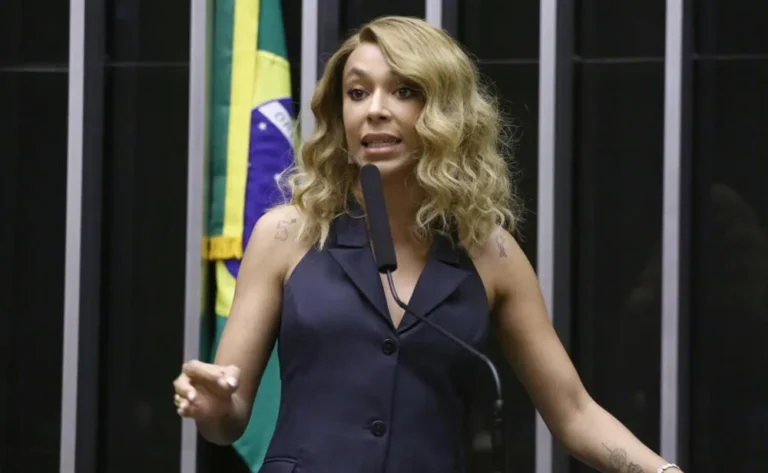 Erika Hilton aciona MPF para barrar propaganda de bets por comentaristas esportivos