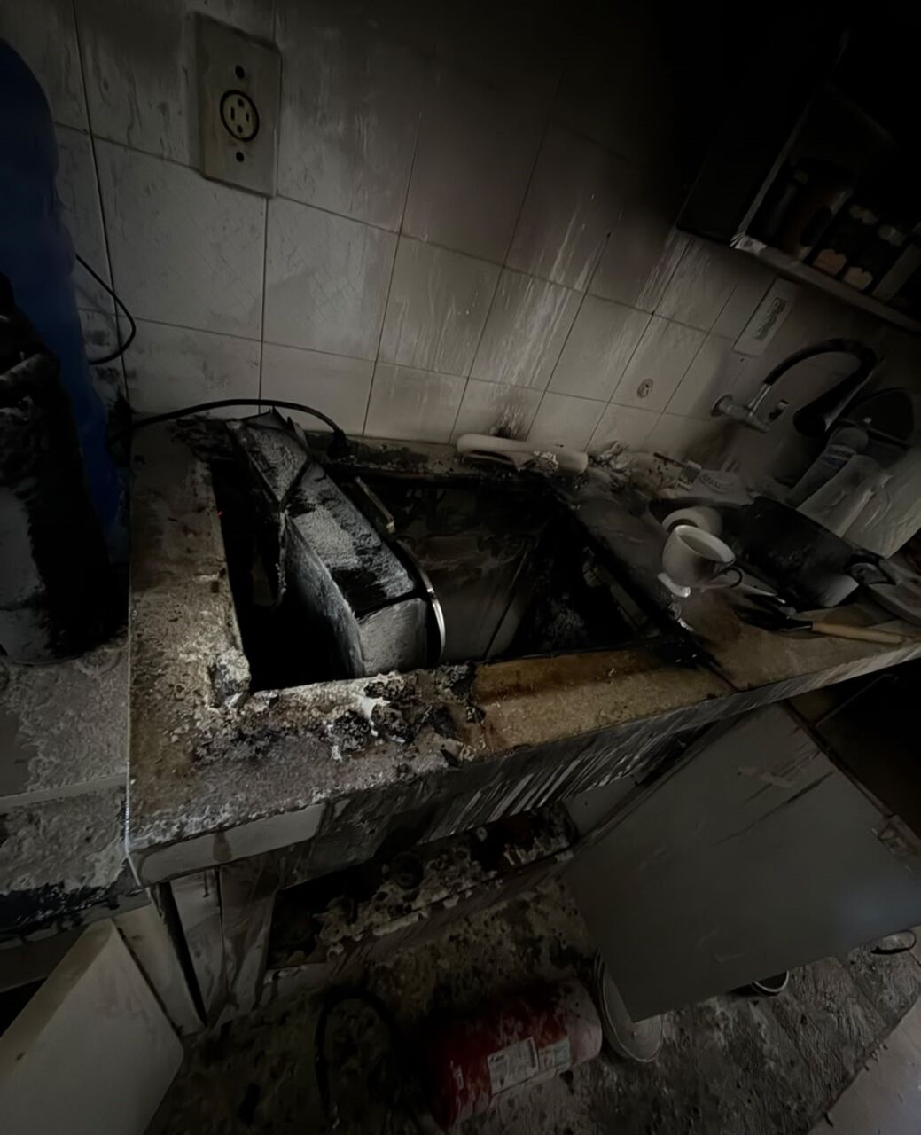 Incêndio atinge apartamento no Mar Grosso em Laguna a incêndio em apartamento em Laguna