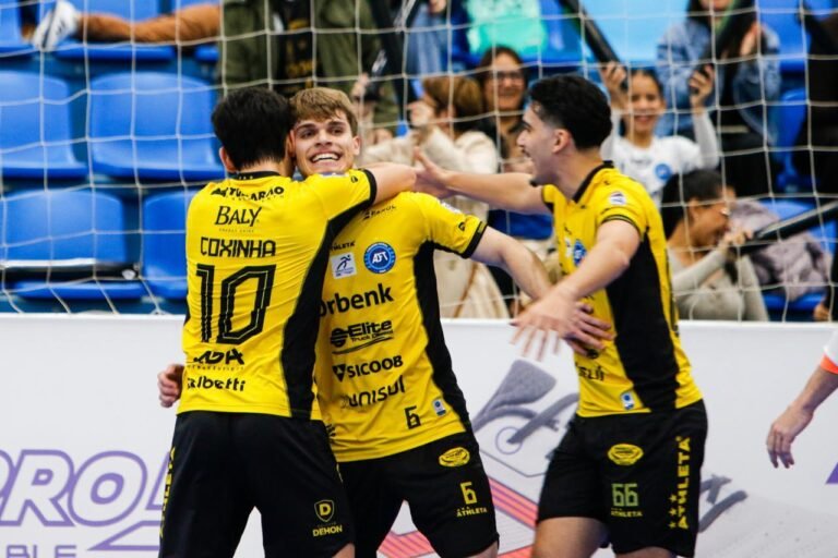Tubarão arranca empate no fim contra o Joinville pela Liga Nacional de Futsal
