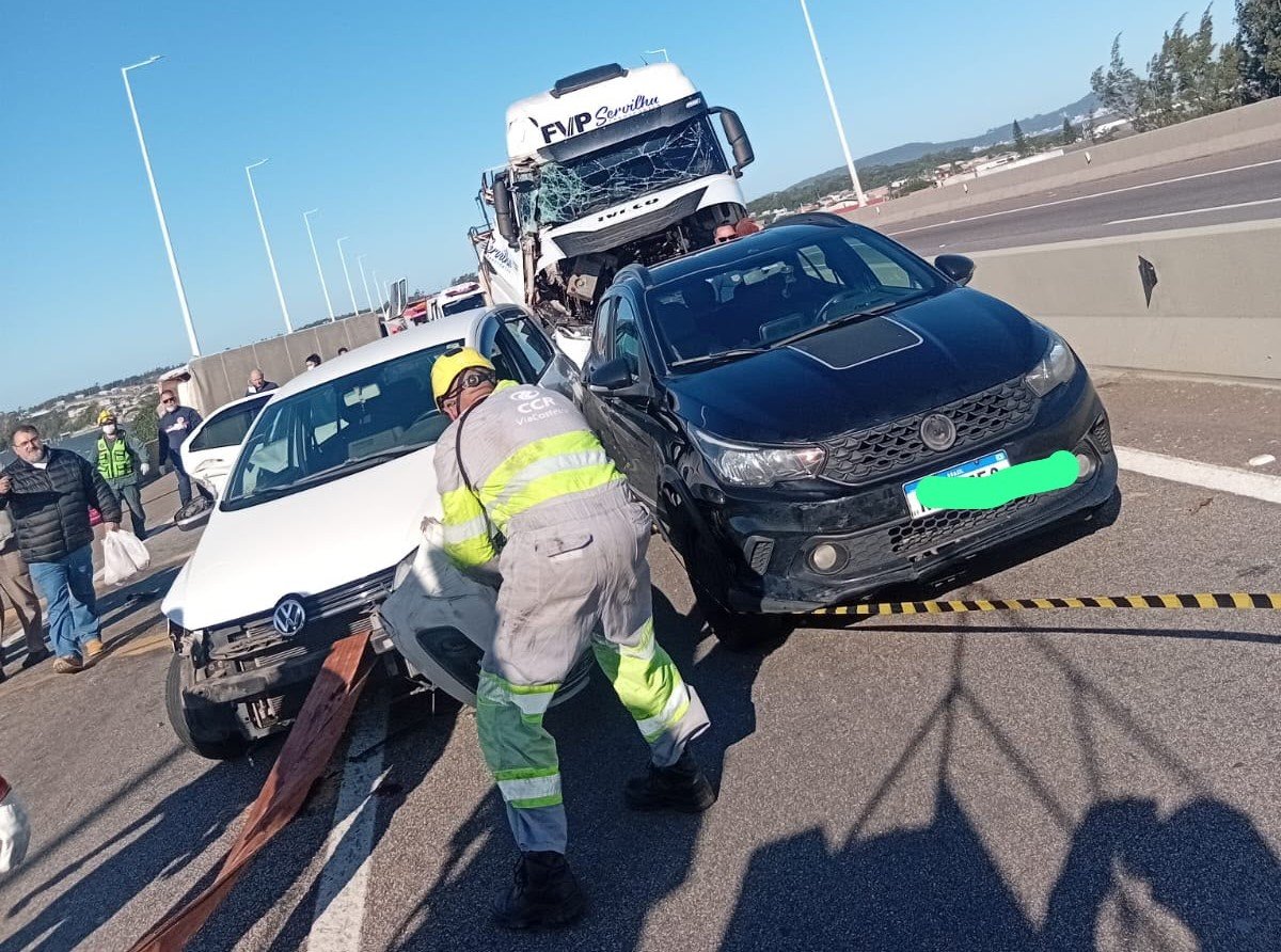 engavetamento trava ponte Anita Garibaldi em Laguna