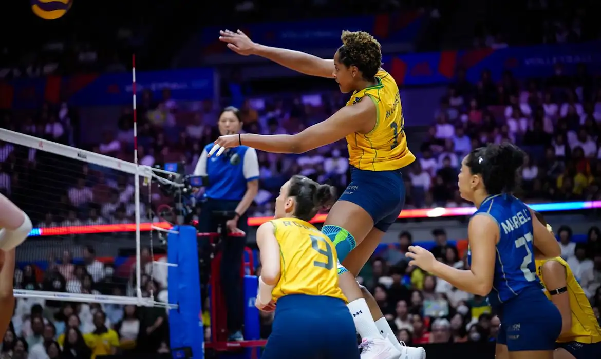 ana_cristina_ponteira_brasil_vence_polonia_liga_das_nacoes_2026