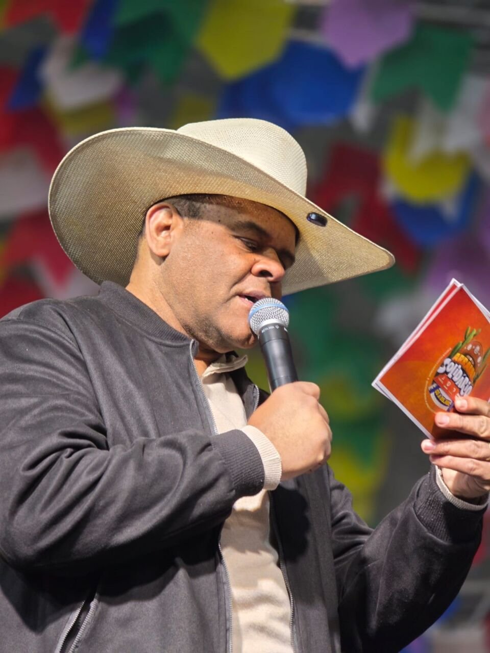 Arraiá Solidário 2026 reúne cultura, música e solidariedade no Farol Shopping