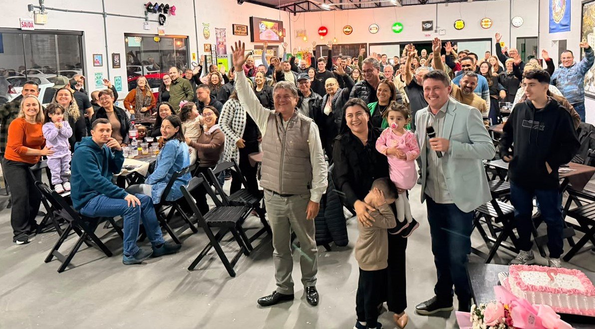 Jorge Koch leva caravana do sul a laguna