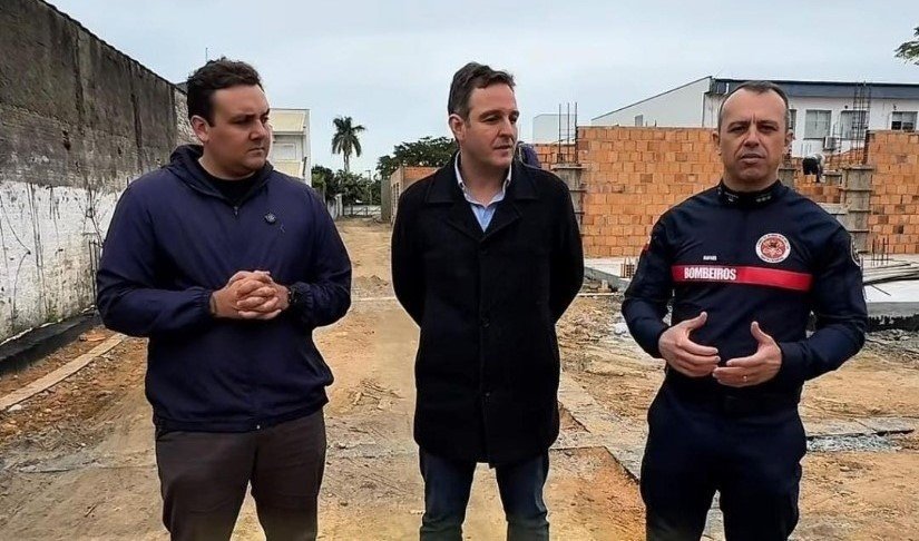 Novo posto de ambulâncias em Tubarão 1 ambulância Corpo de Bombeiros Oficinas