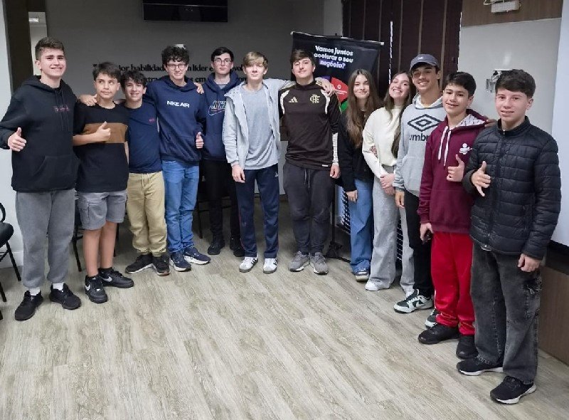 Núcleo Juvenil da ACIT Núcleo Juvenil da ACIT celebra um ano com palestra de Forbes Under 30