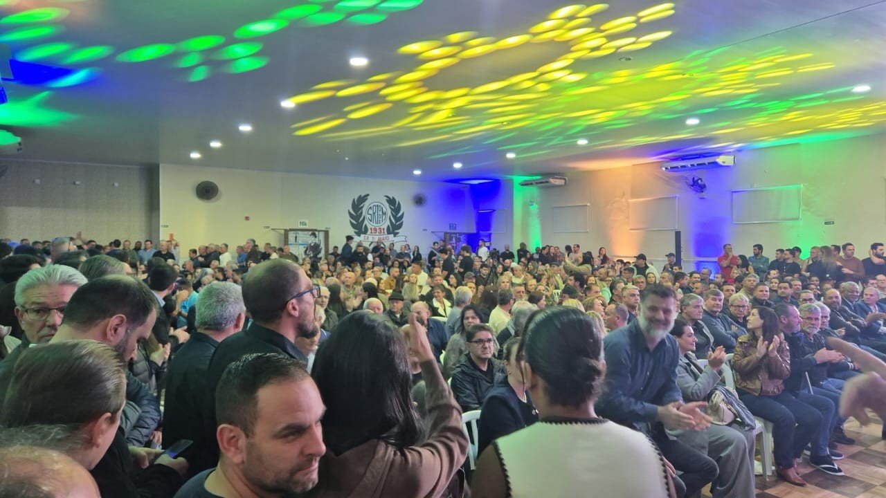 Pepê Collaço faz encontro para prestar contas do mandato
