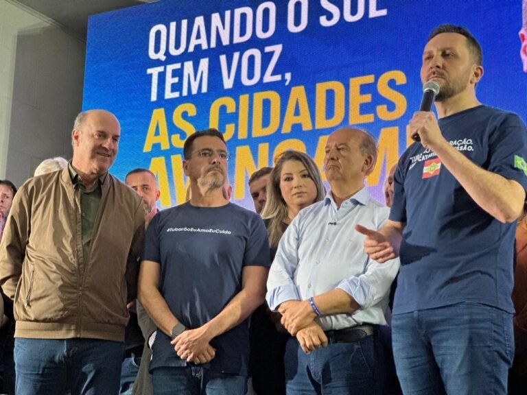 Pepê Collaço reúne cerca de mil pessoas em prestação de contas do mandato em Tubarão
