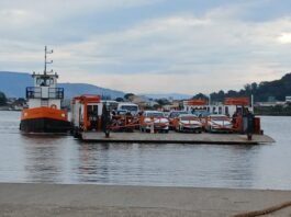 Interdição da Ponte Anita Garibaldi leva trânsito intenso às áreas centrais de Laguna, Tubarão e Jaguaruna Interdição da ponte aumenta trânsito em três cidades
