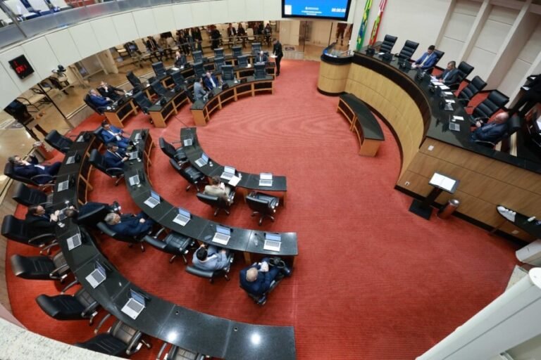 Pelo Estado – Alesc aprova proposta da LDO 2027 