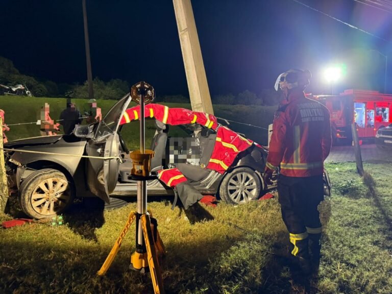 Mulher morre e duas ficam feridas em grave acidente na SC-436, em Laguna