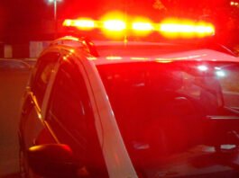 Prisões por suspeita de agressão e tráfico marcam plantão da PM na região prisões em Tubarão e Laguna