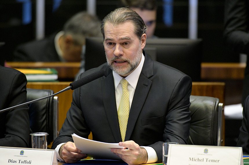 TSE restringe campanha de Renan Santos nas redes
