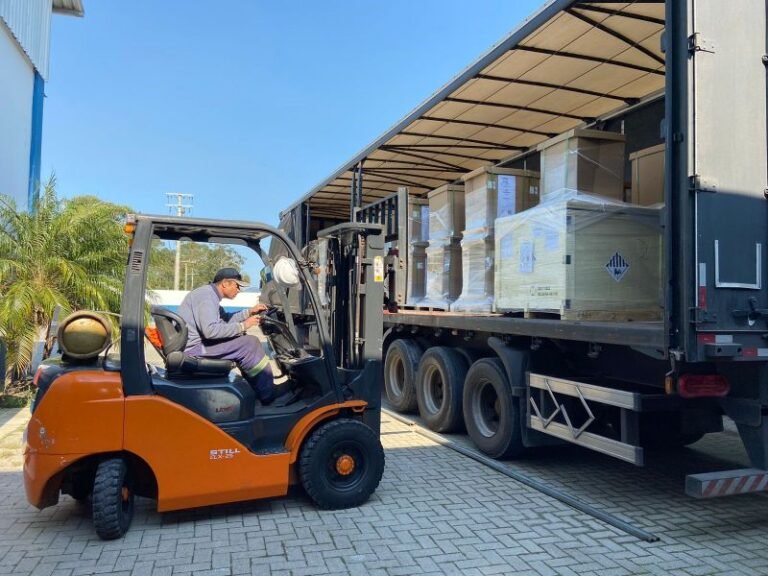 EIKTO passa a operar 24 horas, chega perto de 150 empregos e projeta expansão em Laguna