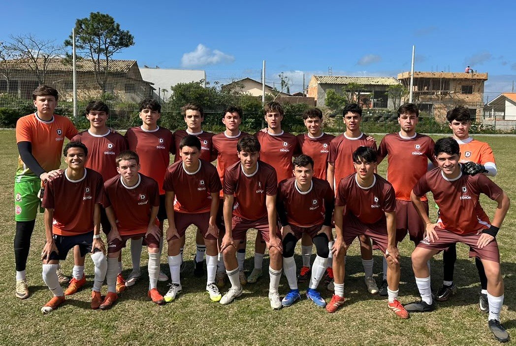 moleque bom de bola Dehon Colégio Dehon campeão