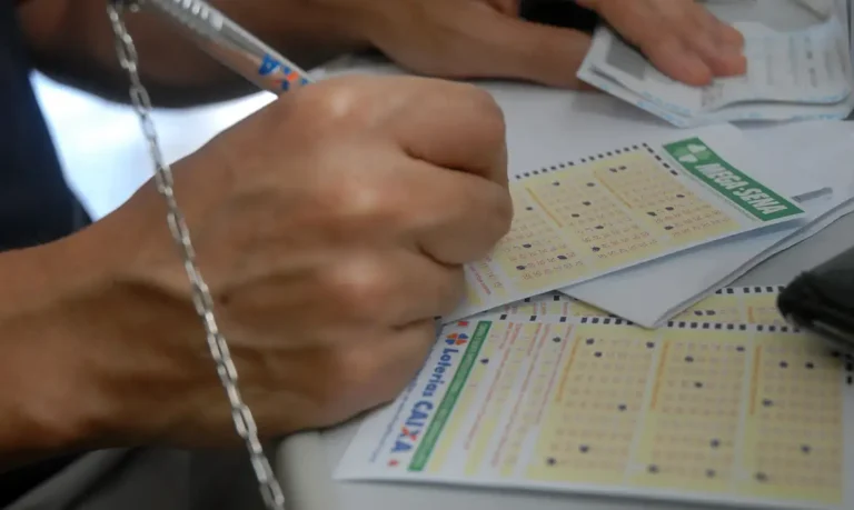 Mega-Sena acumula e prêmio chega a R$ 41 milhões; confira os números