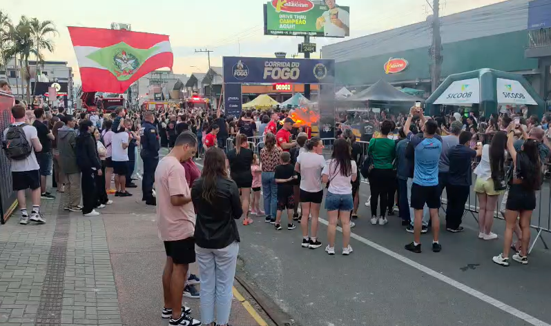 Corrida do Fogo reúne mais de 700 atletas em Tubarão