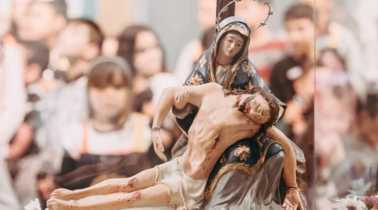 Tubarão celebra tradição de mais de 200 anos com Festa da Padroeira e show nacional