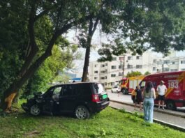 Acidente com Land Rover em Tubarão