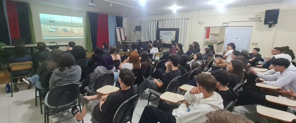 Defesa Civil orienta estudantes em Tubarão Defesa Civil orienta estudantes em Tubarão