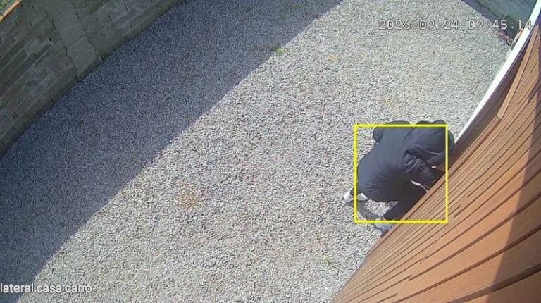Polícia Civil investiga mulher por furtar e vender móveis de imóvel alugado em Balneário Rincão.